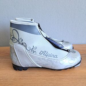 Alpina Eve 10T NWT Nordic Cross Country Ski Boots EU 40 US Womens 9.5 Mens 7.5